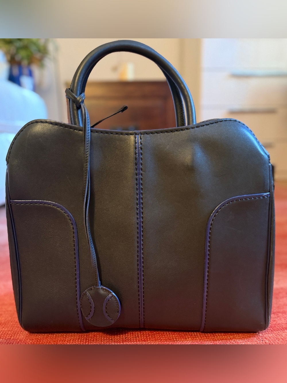 Classic Tod’s Large Sella Black Women’s Leather Bag- Timeless